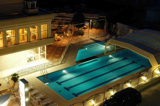 B&B Isabella Milano Marittima Extérieur photo